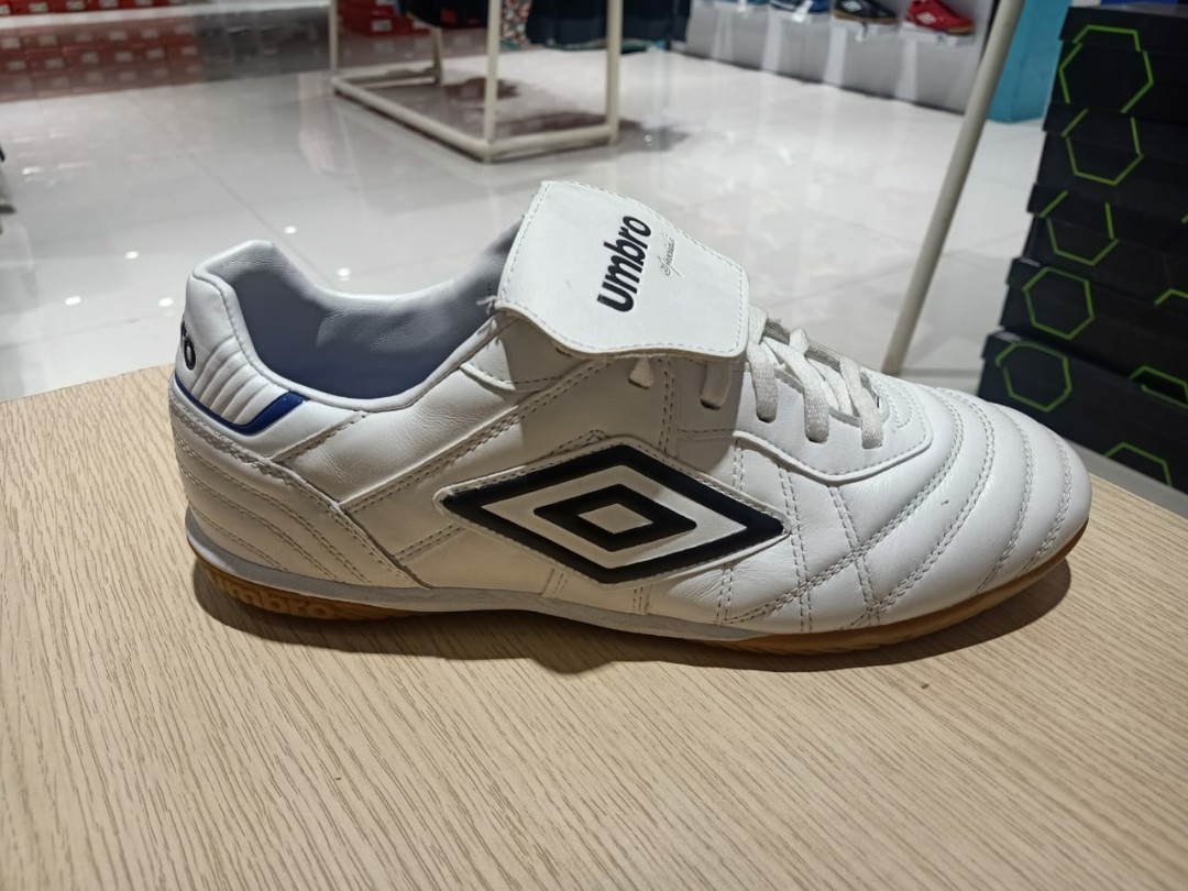 Umbro speciali best sale eternal premier ic