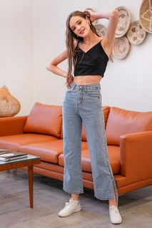 (Category: ) located in . Submitted by asharedcloset (Listing ID 1034387818, Image 1). Description: .