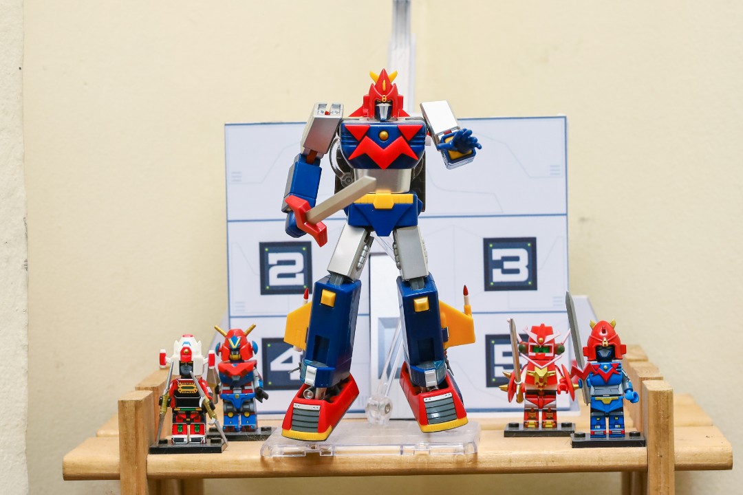daimos toy