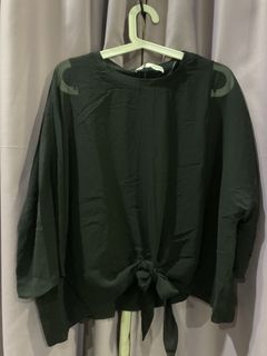 (Category: ) located in . Submitted by bella95.wardrobe (Listing ID 1034340995, Image 1). Description: .