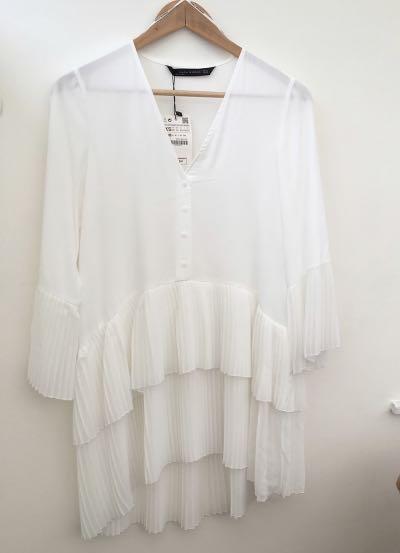 ZARA white frill dress S (can fit M), Women's Fashion, Clothes on Carousell ZARA white frill dress S (can fit M), Women's Fashion, Clothes on Carousell