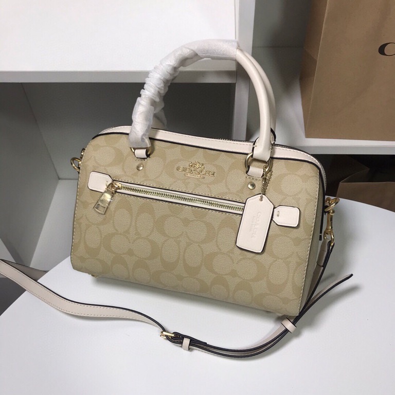 🍭3⃣️色特價Coach Boston Bag👜 100% New 尺寸：26*18*13 cm, 女裝