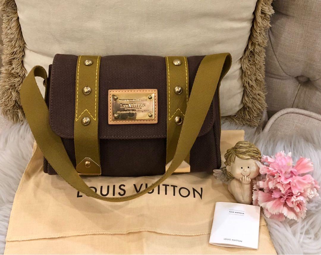 Louis Vuitton Dark Khaki Green Canvas Antigua Besace PM Shoulder Bag -  Yoogi's Closet