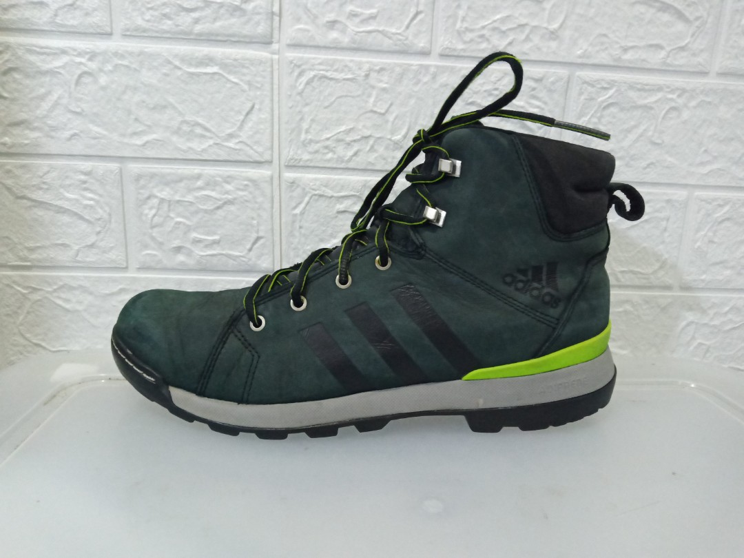 adidas trail cruiser mid