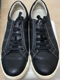 （分類：）位於 。 由 aleenachamling 提交（商品編號 1034556636，圖片 1）。簡介： 。
