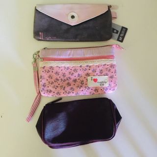 (Category: ) located in . Submitted by personal_preloved_declutter (Listing ID 1034508719, Image 1). Description: .