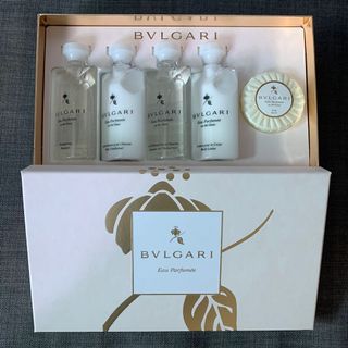 （分類：）位於 。 由 __myexwardrobe 提交（商品編號 1034529625，圖片 1）。簡介： 。