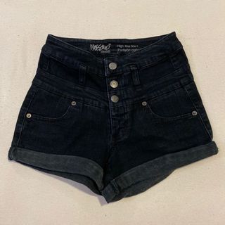 (Category: ) located in . Submitted by dondonspreloves (Listing ID 1034647527, Image 1). Description: .