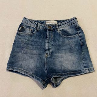 (Category: ) located in . Submitted by dondonspreloves (Listing ID 1034647552, Image 1). Description: .