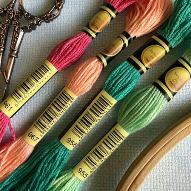 Embroidery Thread, Hobbies & Toys, Stationery & Craft, Craft Supplies