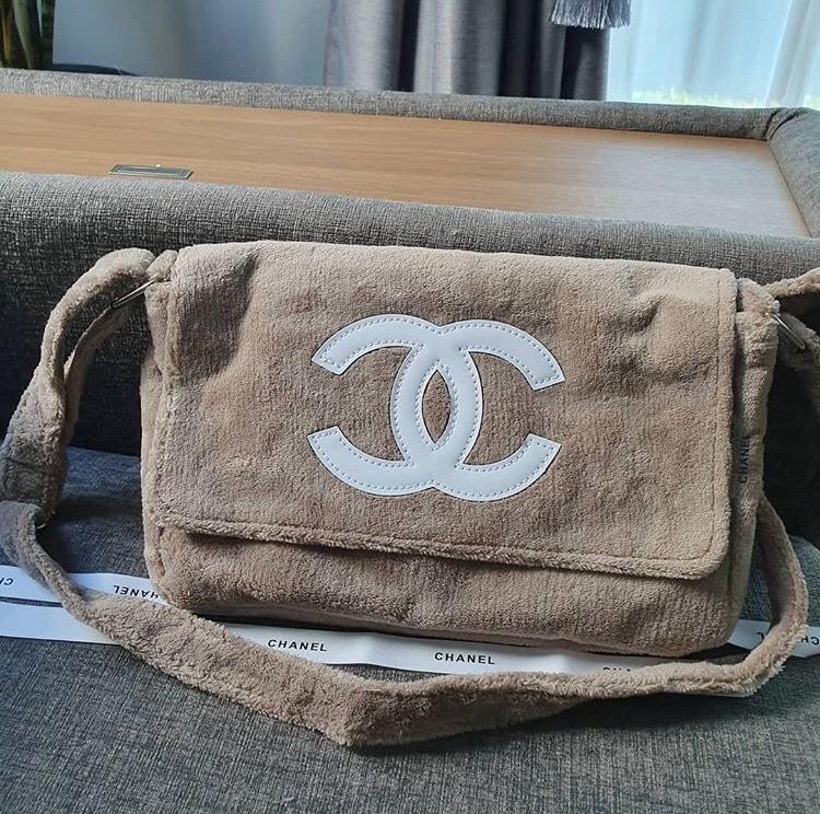 Chanel fur flap cover crossbody messenger bag Outlet