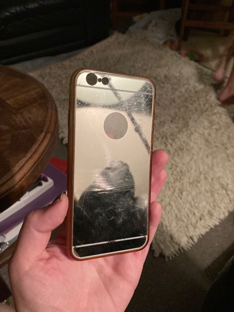IPhone 6 reflective phone case