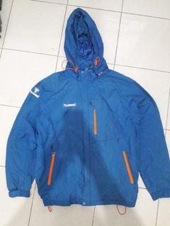 Jaket outdoor gunung hummel