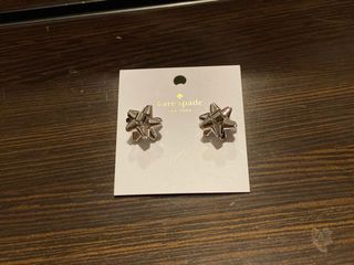 (Category: ) located in . Submitted by dingaling (Listing ID 1034576137, Image 1). Description: .