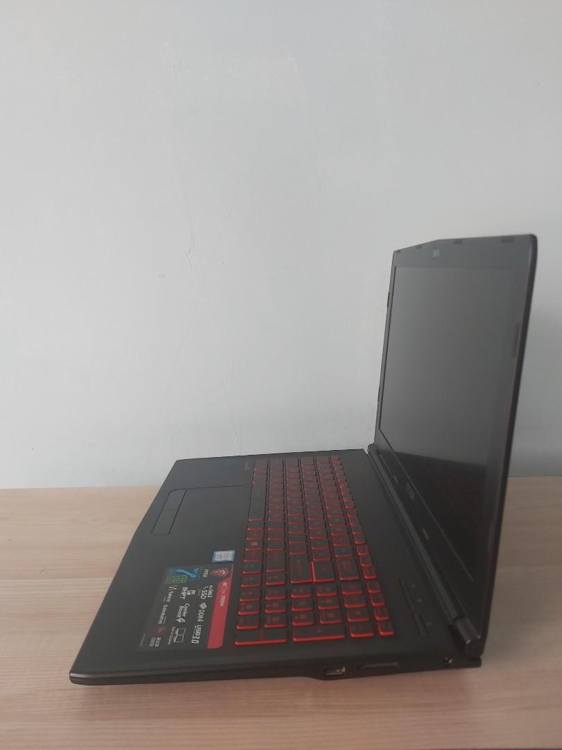 MSI GL62M 7RDX i5 7300HQ 4GB 128GB SSD 2GB Nvidia GTX 1050 Backlit