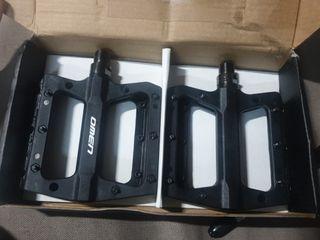 mtb flat pedals
