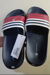 (Category: ) located in . Submitted by goshop202 (Listing ID 1034557137, Image 1). Description: .