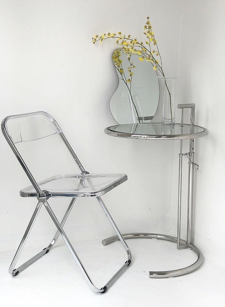 folding chairs with side table