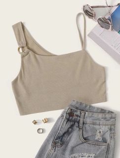 (Category: ) located in . Submitted by heylowardrobe (Listing ID 1034537427, Image 1). Description: .