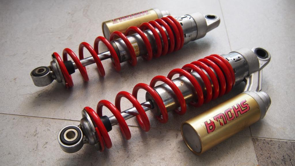 Showa refurbished rear suspensions for Cb400 Motorcycles