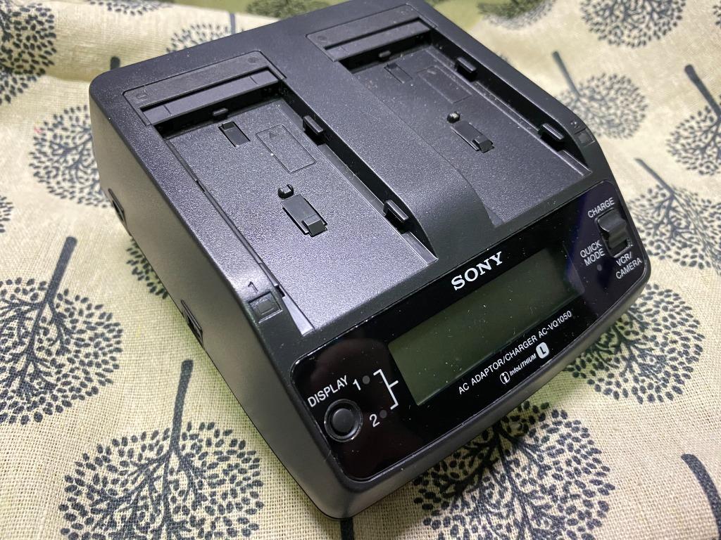 Sony AC-VQ1050 AC/DC Adapter and Battery Charger, 電腦＆科技, 電腦