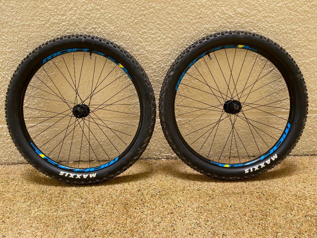 Wheelset MDK-EP1 27.5 TLR ASY, asymmetrical rim, 27mm internal width,  tubeless ready, 32 hole w/Maxxis Ardent 27.5 x 2.4 Wire