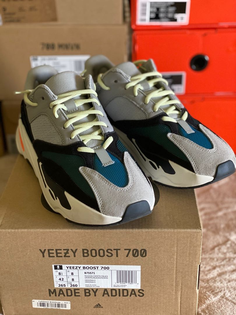yeezy 700 wave runner box