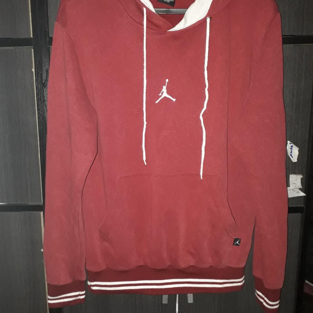 Maroon jordan outlet hoodie