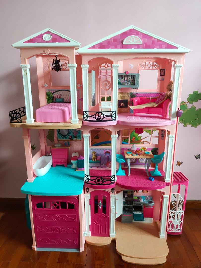 barbie doll house and suv car hobbies toys toys games on carousell
