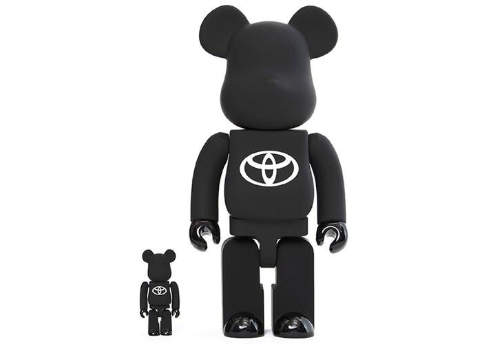 Bearbrick Toyota 400%+100%, 興趣及遊戲, 玩具& 遊戲類- Carousell