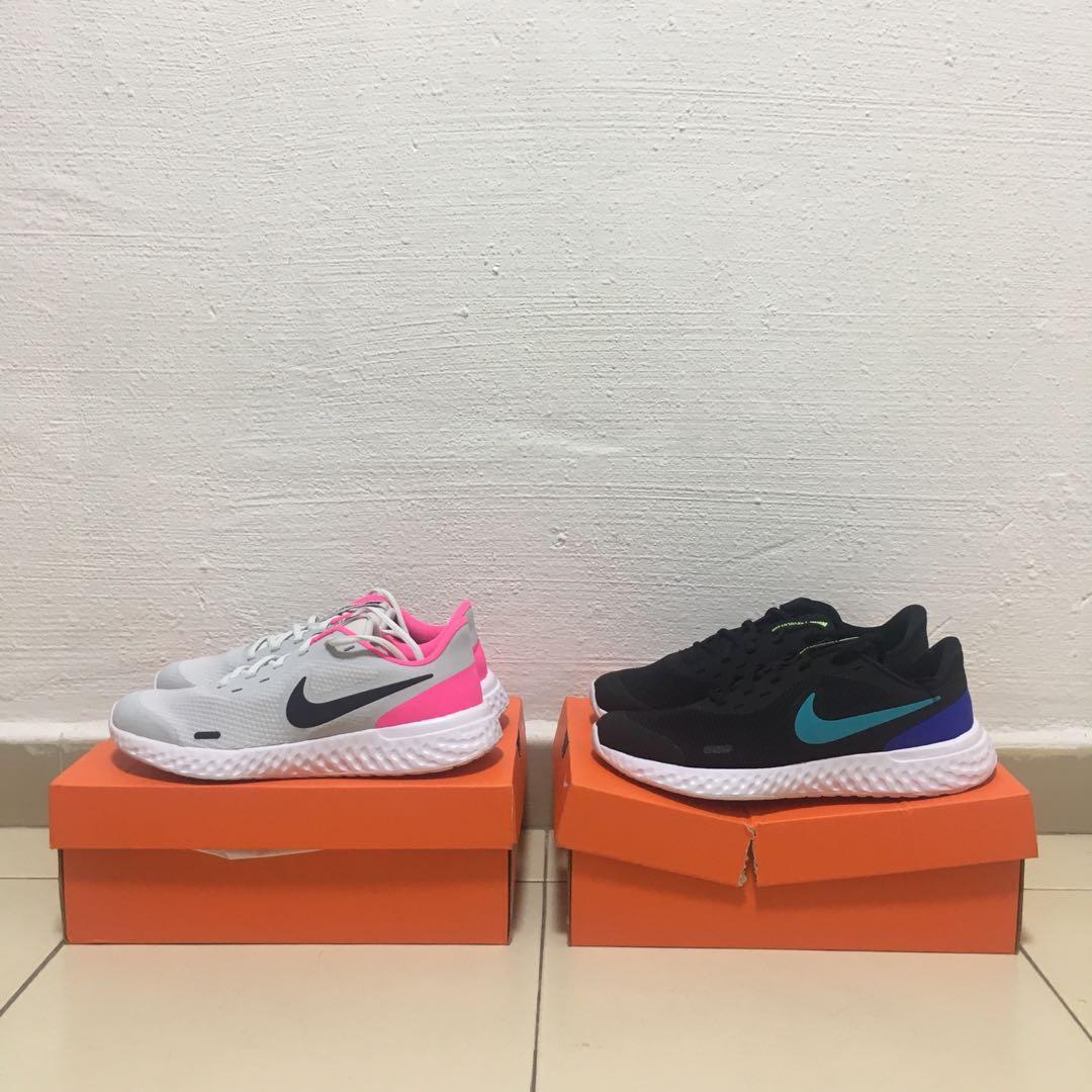 nike revolution 24