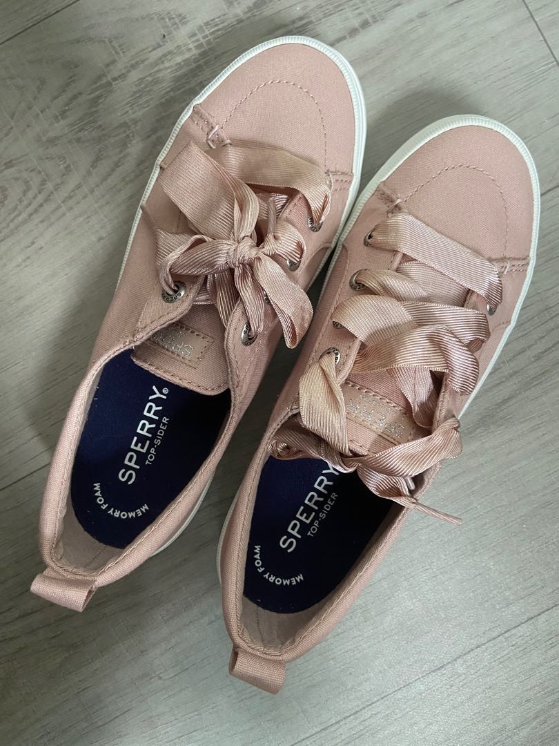 Sperry crest 2025 vibe satin lace