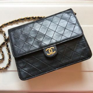 (Category: ) located in . Submitted by lovelyparcels (Listing ID 1034766582, Image 1). Description: .