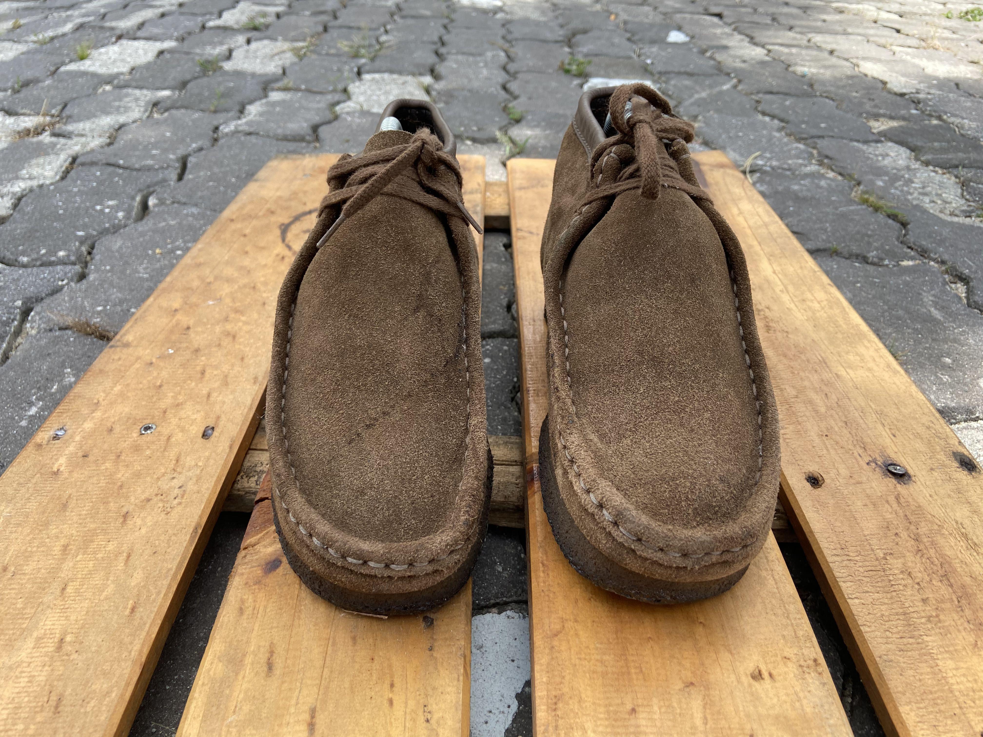 brown suede clarks wallabees