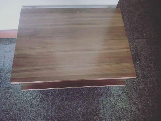 Coffee table (Category: Tables & Sets) located in Singapore. Submitted by calmowl_0bccf8 (Listing ID 1034701374, Image 3). Description: Solid Wooden coffee table in good condition for sale Length-80 cm Width- 60 cm Height- 41 cm.