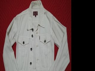 (Category: ) located in . Submitted by me_1n. (Listing ID 1034805163, Image 1). Description: .