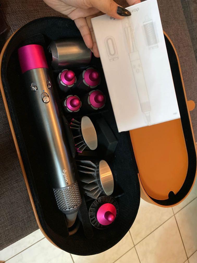 DYSON AIRWRAP COMPLETE SET with 4 months warranty p po, Beauty