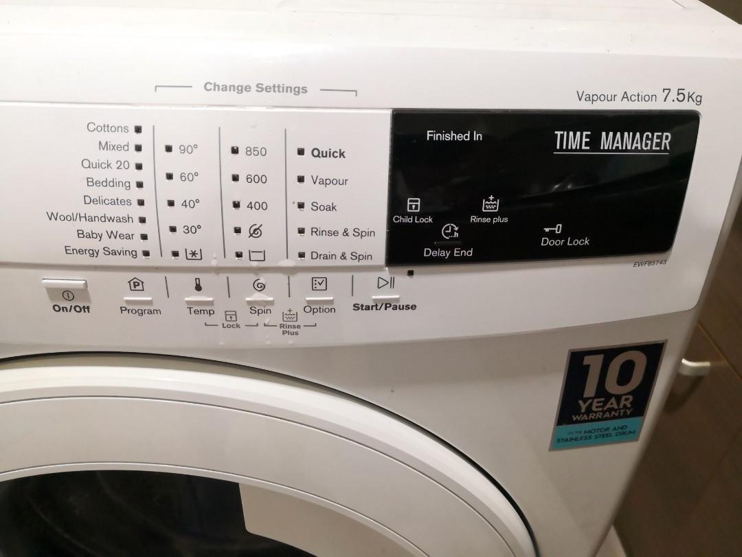 Electrolux 7.5kg front load washing machine, TV & Home Appliances