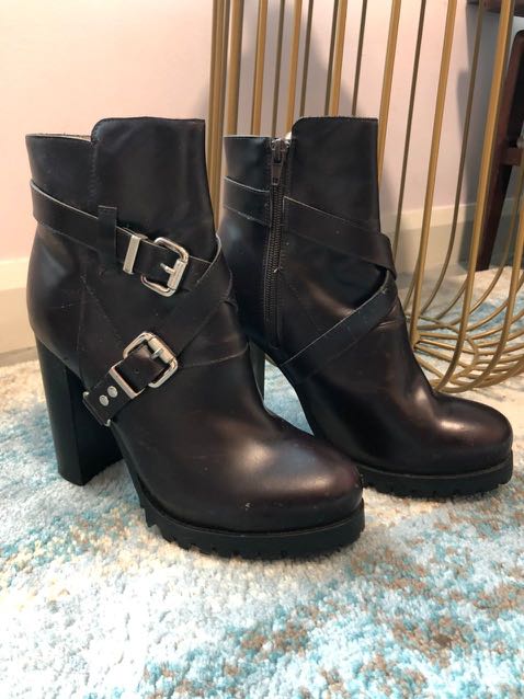 Jeffrey Campbell buckle boots 38 39 Women s Fashion Footwear