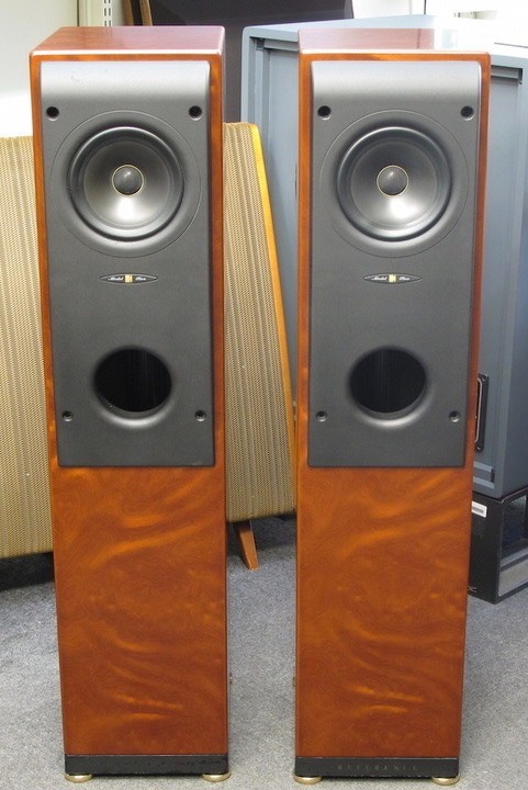 Kef reference hotsell model 1