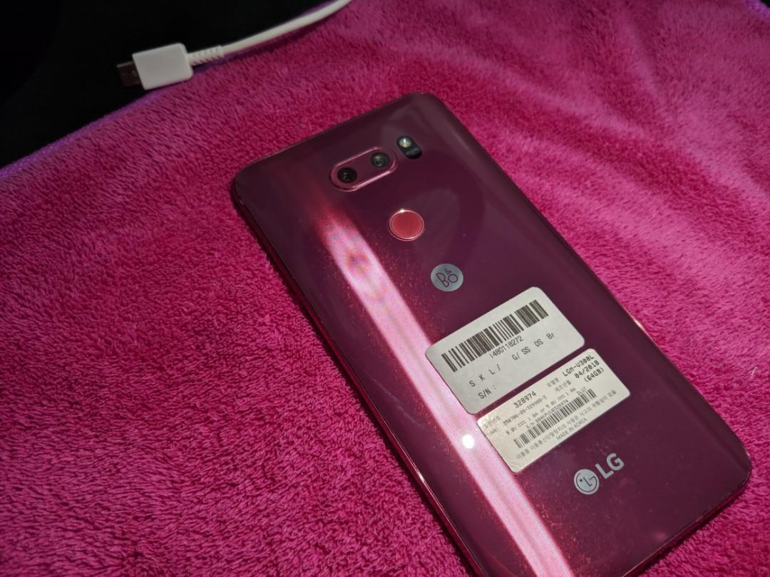 LG V30 KV (Category: LG) located in Taguig. Submitted by mark2060 (Listing ID 1034751703, Image 3). Description: 99 smooth no Issues Gagamitin nalang.