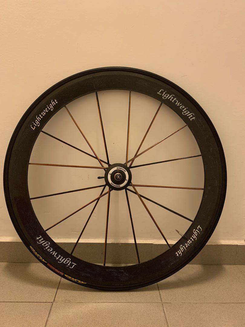 Lightweight clearance track wheelset