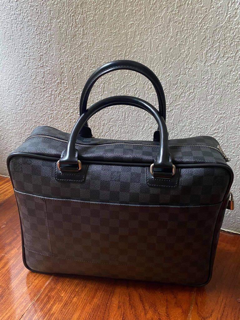 Louis Vuitton Damier Graphite Coated Canvas Icare Laptop Briefcase Silver  Hardware, 2010 Available For Immediate Sale At Sotheby's