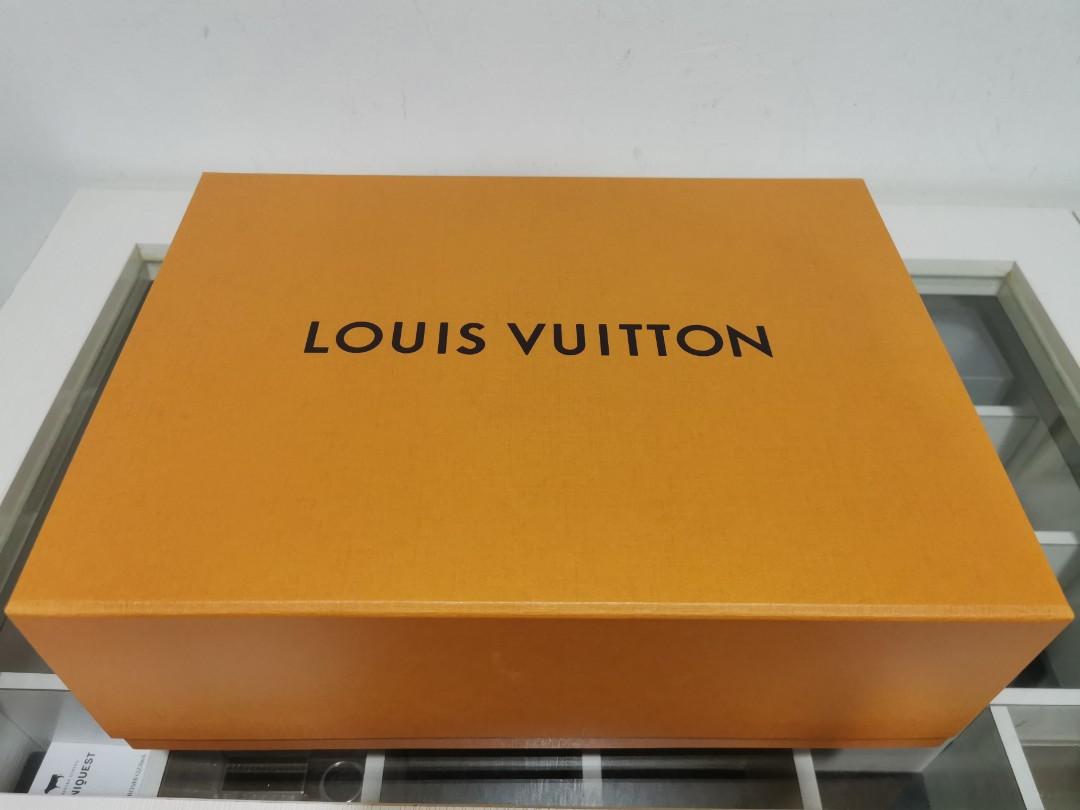 FJ] LV BOITE CHAPEAU SOUPLE MM M52294 Louis Vuitton Soft Shell
