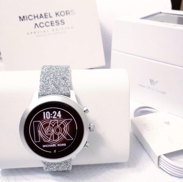 MK GO ACCESS Gen 4 Swarovski Embedded Silicone Smartwatch MKT5094