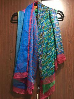 Multicolored scarf Fendi like
