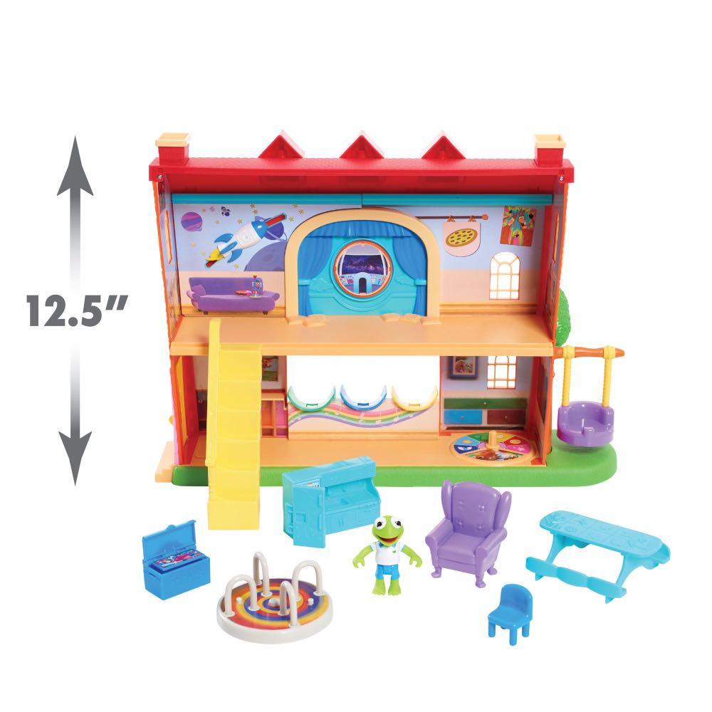 Muppet babies schoolhouse top