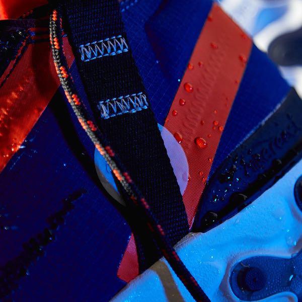 Nike React Runner Mid iSPA （分類：波鞋）位於 Hong Kong。 由 _e_k_i_n 提交（商品編號 1034724119，圖片 4）。簡介： Nike React Runner Mid iSPA Colour : Blue / Orange Style Code : AT3143-400 Size : US10 / UK9 / EUR44 / CM28 現貨 100% new 100% real 港鐵沿線交收 $1,099 DESCRIPTION Electrifying the sneaker world with its revolutionary design, the Nike React Runner mid evokes ACG inspirations with its colour-blocked, weather resistant construction. From Nike’s subdivision – ISPA – the c
