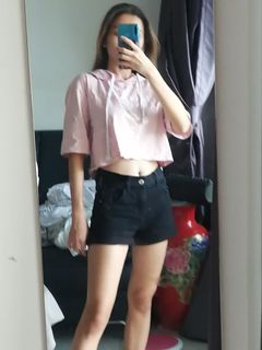 (Category: ) located in . Submitted by wy_wardrobe (Listing ID 1034754566, Image 1). Description: .
