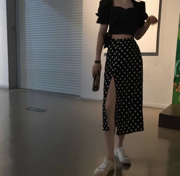 Polka dot slit skirt clearance